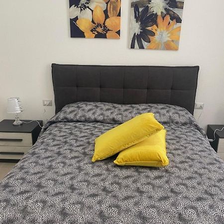 Domo Nora 2 Apartment Олбия Екстериор снимка