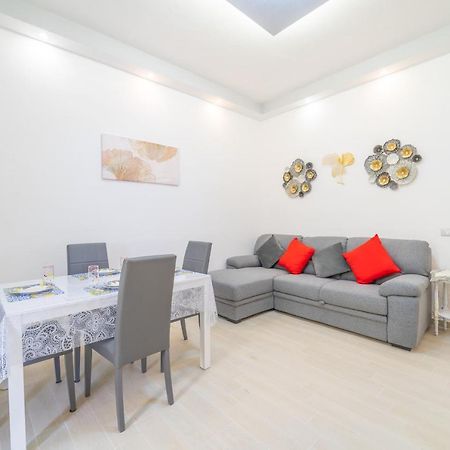 Domo Nora 2 Apartment Олбия Екстериор снимка