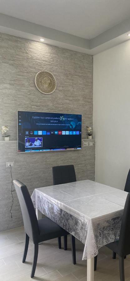 Domo Nora 2 Apartment Олбия Екстериор снимка