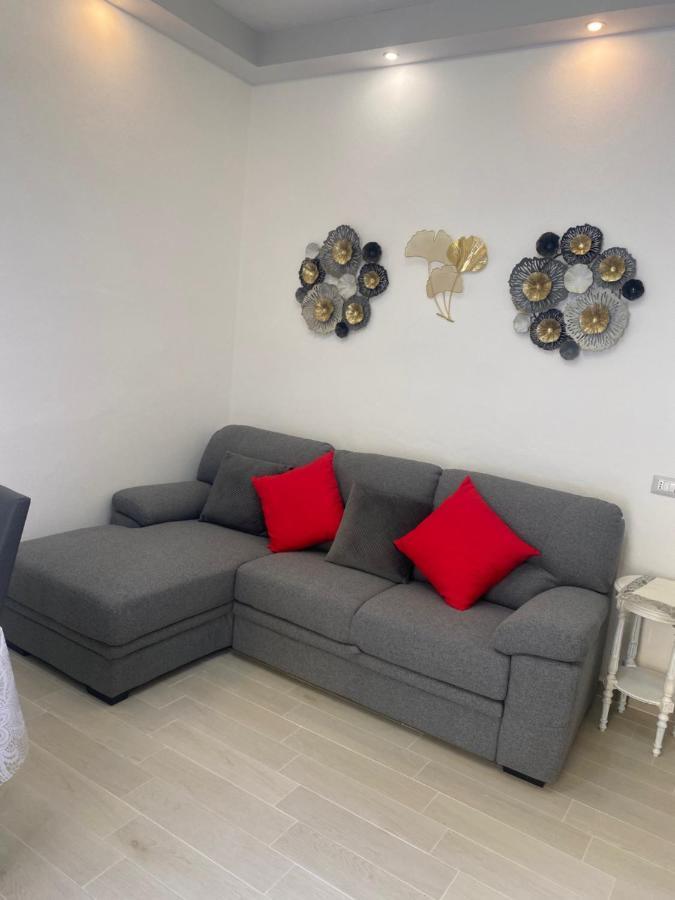 Domo Nora 2 Apartment Олбия Екстериор снимка