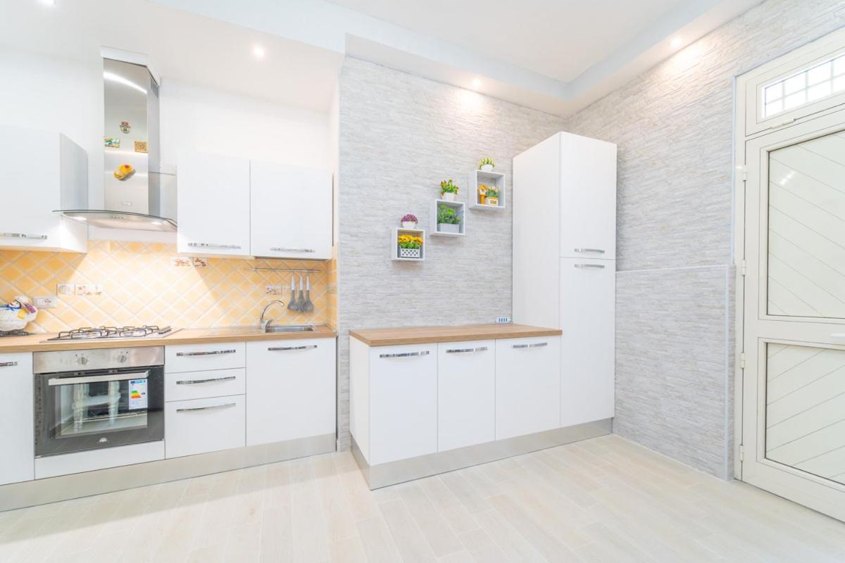 Domo Nora 2 Apartment Олбия Екстериор снимка